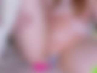 EllaSwert's Live Sex Cam Show