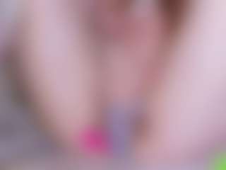 EllaSwert's Live Sex Cam Show