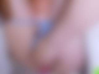 EllaSwert's Live Sex Cam Show