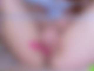 EllaSwert's Live Sex Cam Show