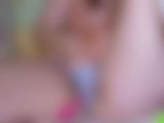 EllaSwert's Live Sex Cam Show