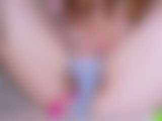 EllaSwert's Live Sex Cam Show