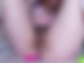 EllaSwert's Live Sex Cam Show