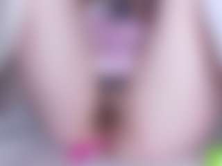 EllaSwert's Live Sex Cam Show