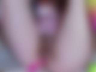 Live cam show with EllaSwert - White Mature on Camsoda