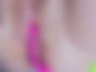 Live cam show with EllaSwert - Blue Eyes on madthumbs