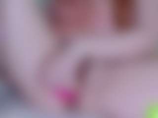 Live cam show with EllaSwert - Average on Camsoda