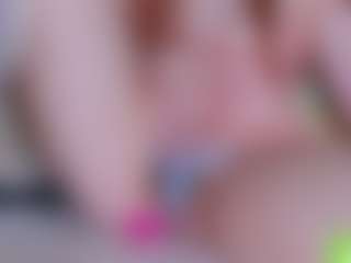 EllaSwert's Live Sex Cam Show