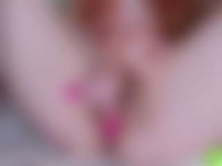 Live cam show with EllaSwert - Blue Eyes on CamSextacy