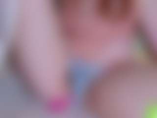 Live cam show with EllaSwert - Average on Camsoda.co