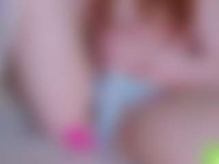 Live cam show with EllaSwert - Smoking on Camsoda