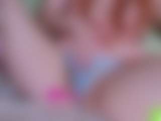 EllaSwert's Live Sex Cam Show
