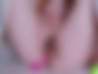 EllaSwert's Live Sex Cam Show