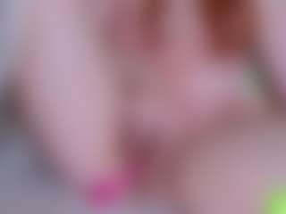 Live cam show with EllaSwert - Mature Young Adult on Stripli.com