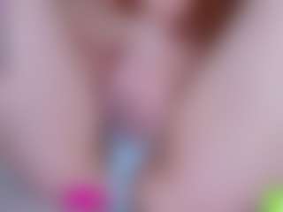 Live cam show with EllaSwert - Smoking on Instabang