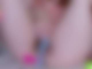 Live cam show with EllaSwert - Red Hair on madthumbs
