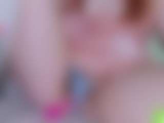 Live cam show with EllaSwert - White Mature on UwU Esports