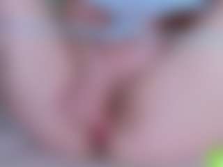 EllaSwert's Live Sex Cam Show