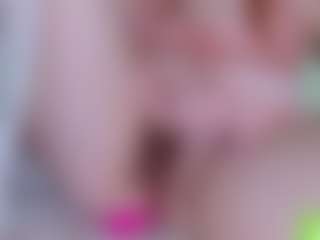 EllaSwert's Live Sex Cam Show