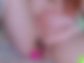 EllaSwert's Live Sex Cam Show