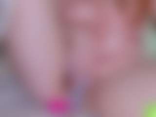Live cam show with EllaSwert - Mature Young Adult on friskycurves.com