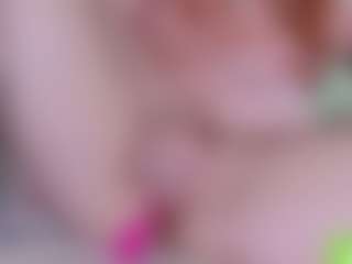 EllaSwert's Live Sex Cam Show