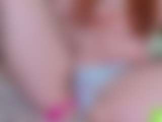 EllaSwert's Live Sex Cam Show