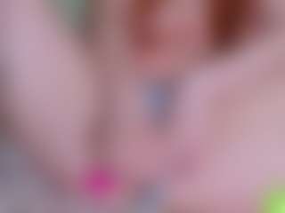 EllaSwert's Live Sex Cam Show