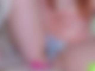 EllaSwert's Live Sex Cam Show