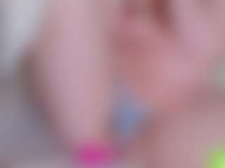 EllaSwert's Live Sex Cam Show