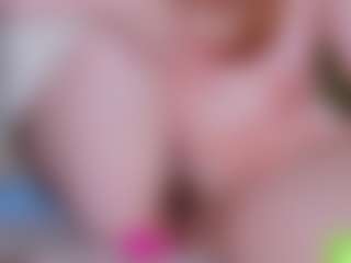 Live cam show with EllaSwert - Drinking on Camsoda