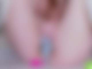 EllaSwert's Live Sex Cam Show