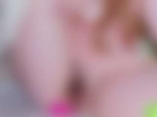 EllaSwert's Live Sex Cam Show