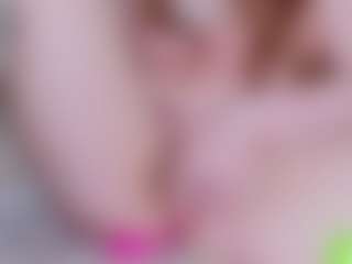 EllaSwert's Live Sex Cam Show