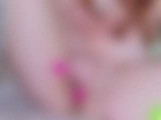 EllaSwert's Live Sex Cam Show