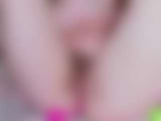 EllaSwert's Live Sex Cam Show
