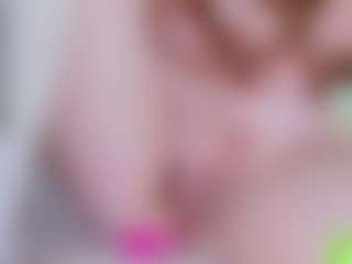 EllaSwert's Live Sex Cam Show