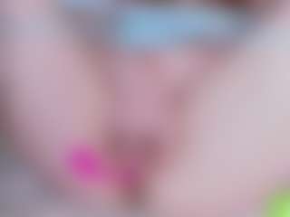 EllaSwert's Live Sex Cam Show