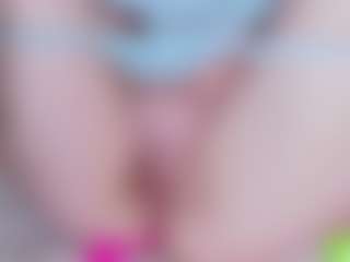 EllaSwert's Live Sex Cam Show