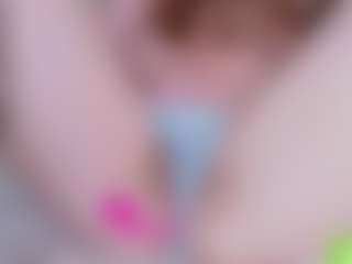 EllaSwert's Live Sex Cam Show