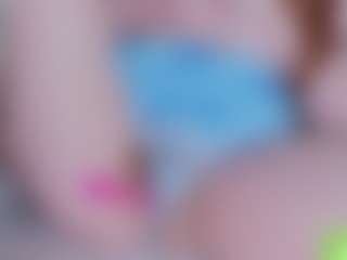 Live cam show with EllaSwert - Mature on madthumbs