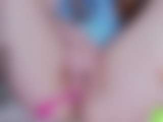 EllaSwert's Live Sex Cam Show