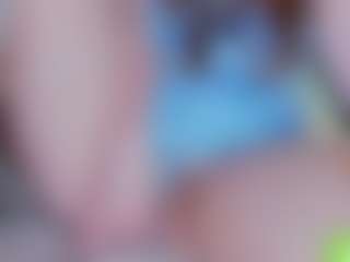 Live cam show with EllaSwert - Smoking on Camsoda