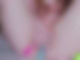 Live cam show with EllaSwert - Smoking on Camsoda
