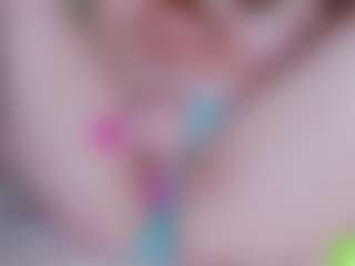 EllaSwert's Live Sex Cam Show