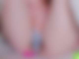 EllaSwert's Live Sex Cam Show