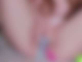 EllaSwert's Live Sex Cam Show