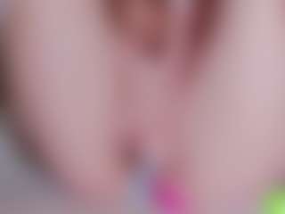 EllaSwert's Live Sex Cam Show
