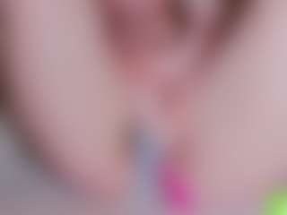 EllaSwert's Live Sex Cam Show