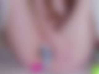 EllaSwert's Live Sex Cam Show